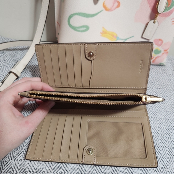 Coach White and Pink Floral Tote Bag - Picture 3 of 4